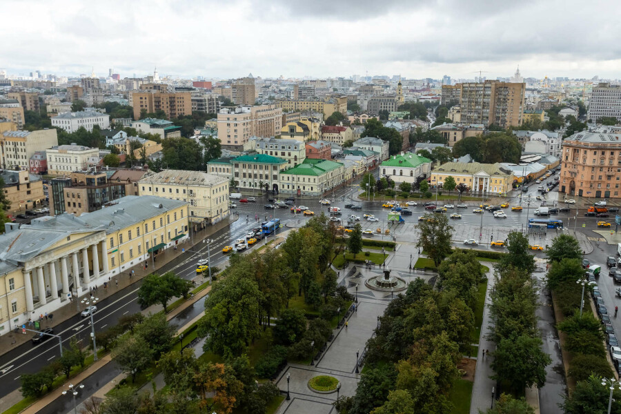 Люкс с балконом и видом на Садовое кольцо